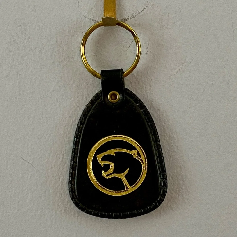 Mercury Cougar Key Fob Mens OS Black Vintage Leather Gold Cat Head Muscle Car